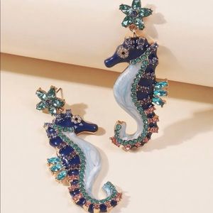 Rhinestone Seahorse Design Drop Earrings